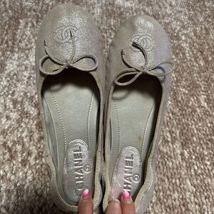 Chanel Cream Flats with Bow Detail